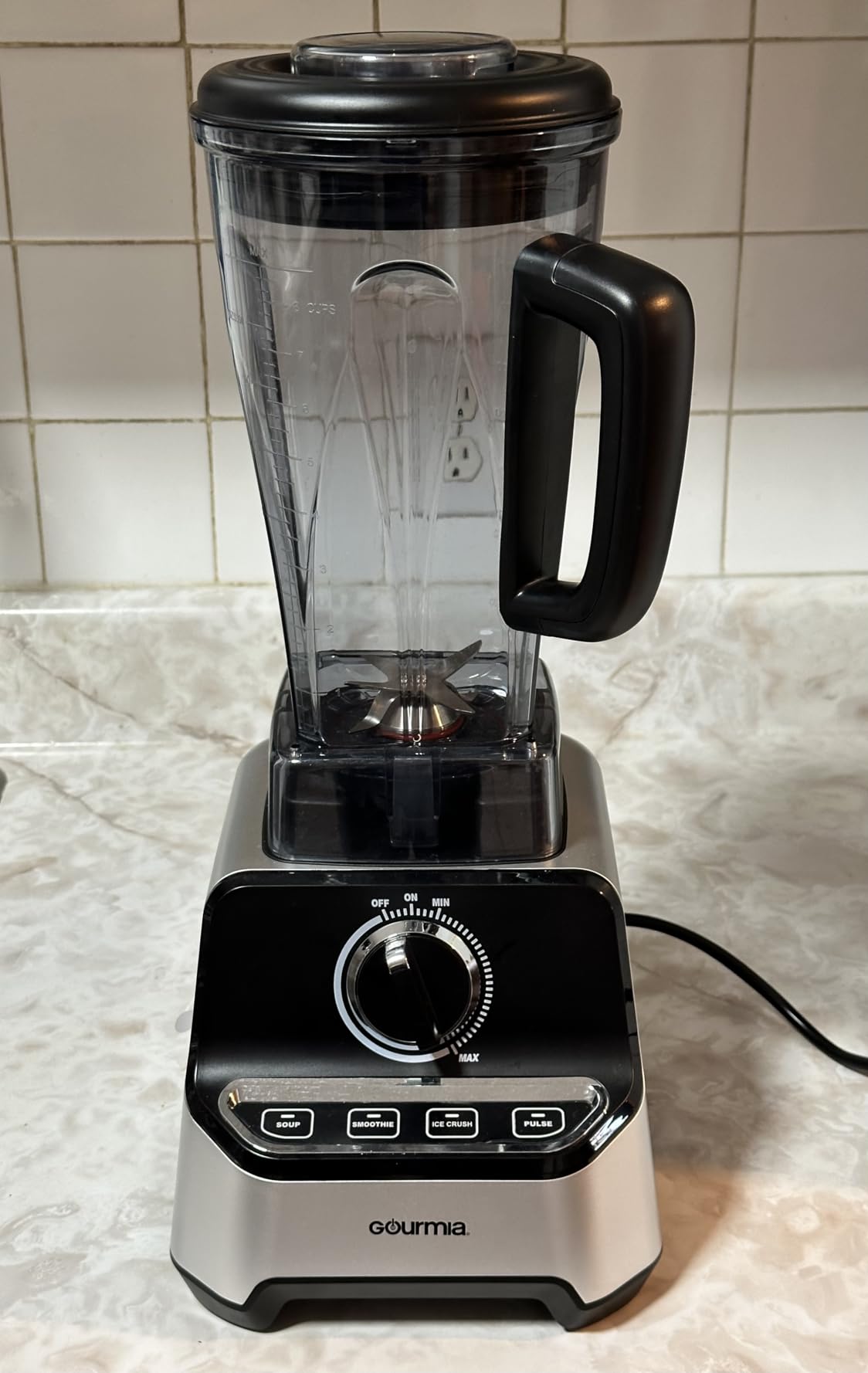 Gourmia Countertop Commercial Blender - 2L BPA-Free Pitcher, 4 Presets, 1500W High-Speed Motor, 45,000 RPM, Variable Speed Dial, Built-In Tamper, Dishwasher-Safe Parts, Black customer photo 1