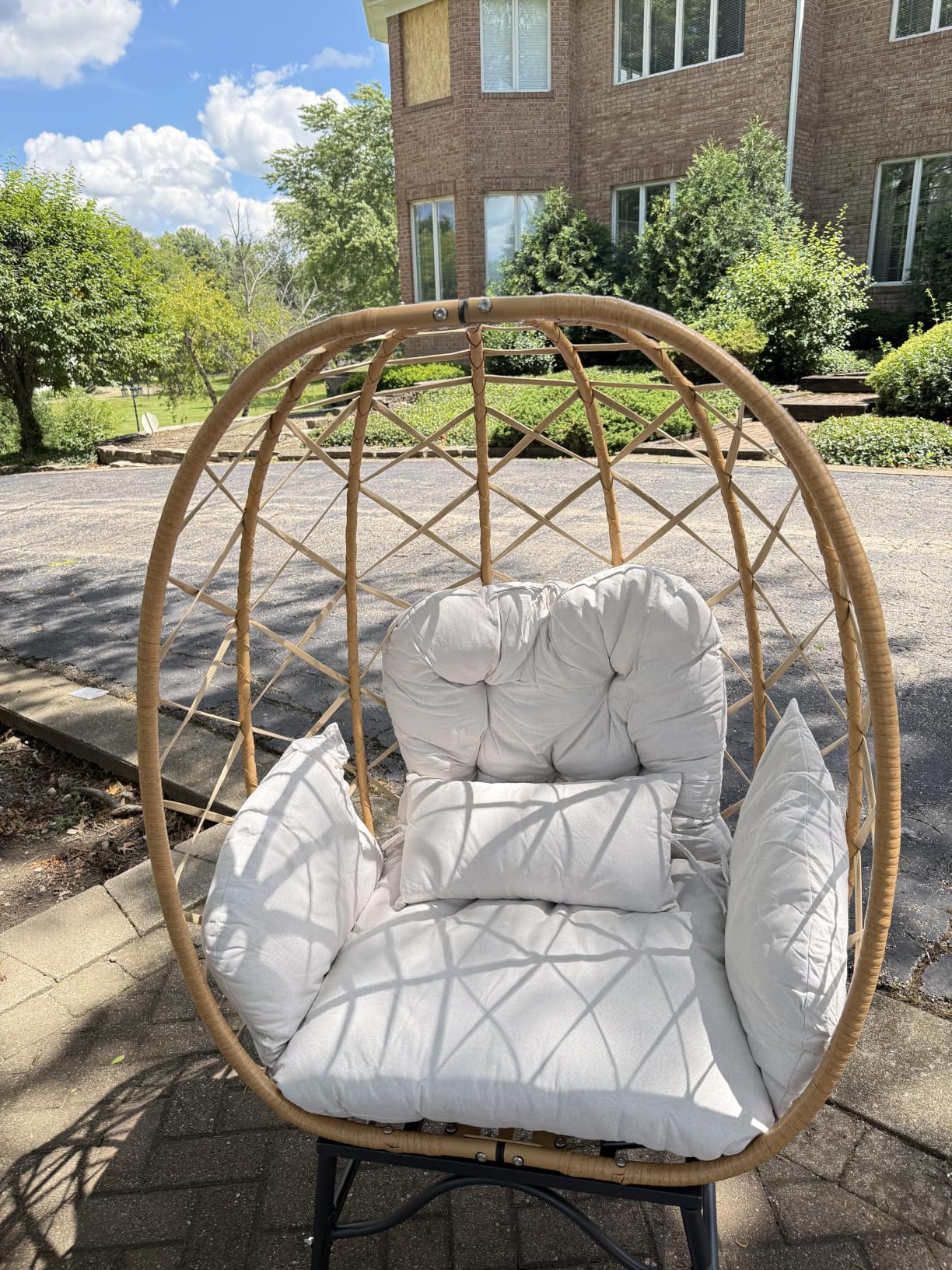 SWITTE Wicker Egg Chair Outdoor, Oversized Patio Lounge Chairs with Cushion for Indoor Living Room, Bedroom, Outside Backyard Balcony-Beige customer photo 2