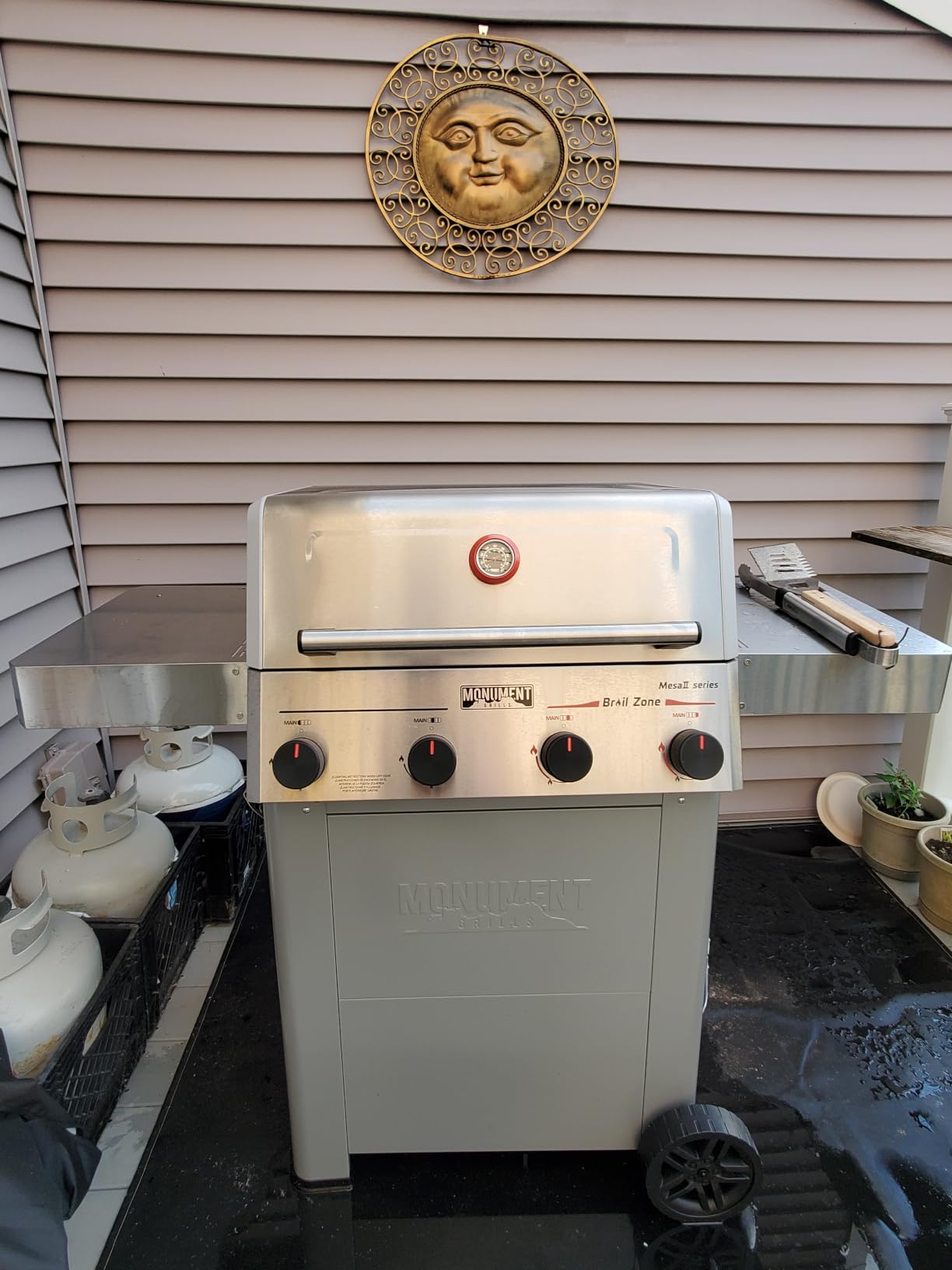 Monument Grills 4 Burner Propane Gas Grill with Advanced Broil Zone, Stainless Steel Outdoor Mesa 2 Barbecue Grill, Foldable Side Shelves, 500F in 5 Mins, Fast Assembly, Mesa II 410FBZ customer photo 1