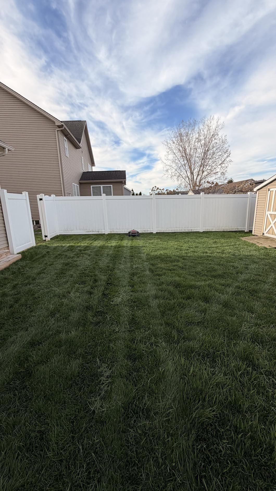 LiDAX Ultra 3000 AWD Robot Lawn Mower Wire Free RTK Free for up to 0.75 Acre, Dual Maps, 360 3D LiDAR & AI Dual Vision Mapping, Robotic Mower with 4G, for 80% Slopes, Cutting Height 1.2-3.9 customer photo 2