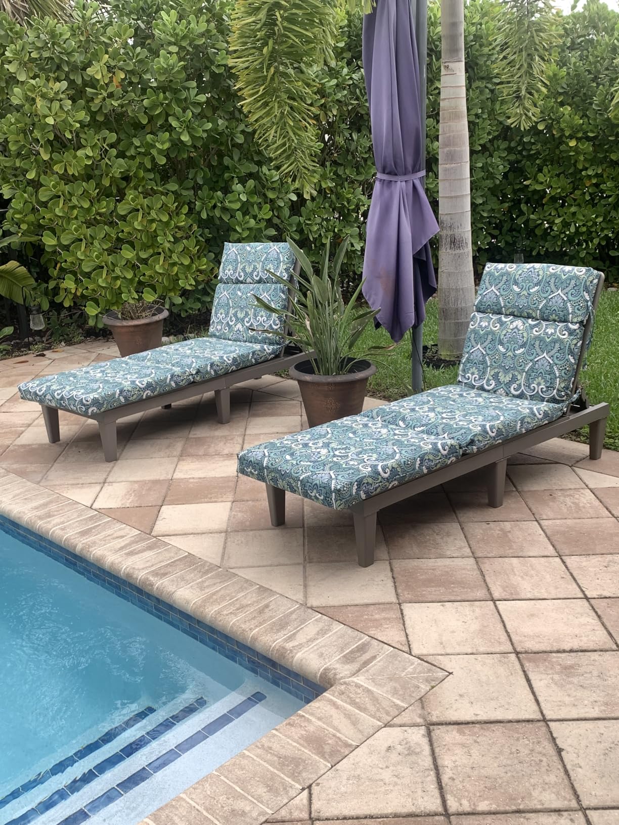 Devoko Outdoor Chaise Lounge Chair Set of 2 with 5-Position Adjustable Back, Waterproof & Lightweight PP Lounge Chairs for Outside Pool Patio (Black) customer photo 2