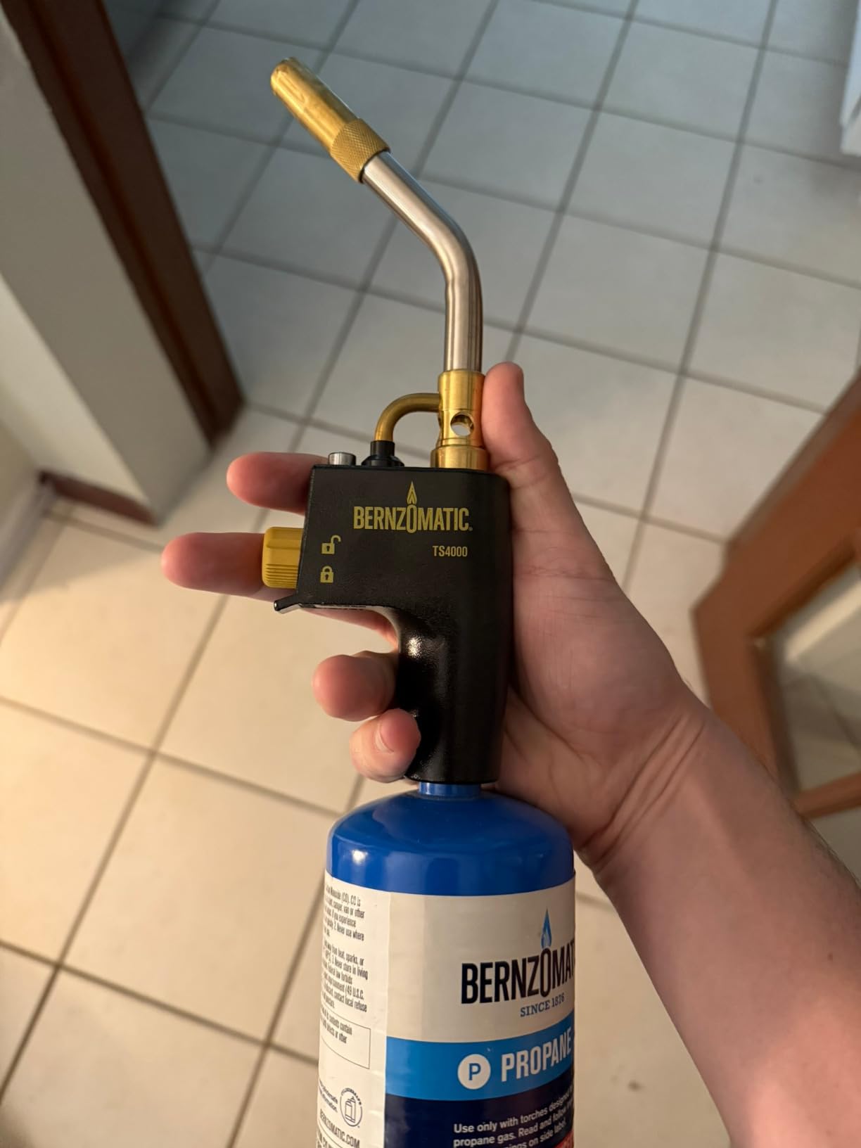 Bernzomatic TS4000 Trigger Start Torch 361524 | Hand Torch for Kitchen Cooking, Weed Burner, Welding & Soldering | MAPP Gas Compatible | Fits Propane Tank customer photo 1