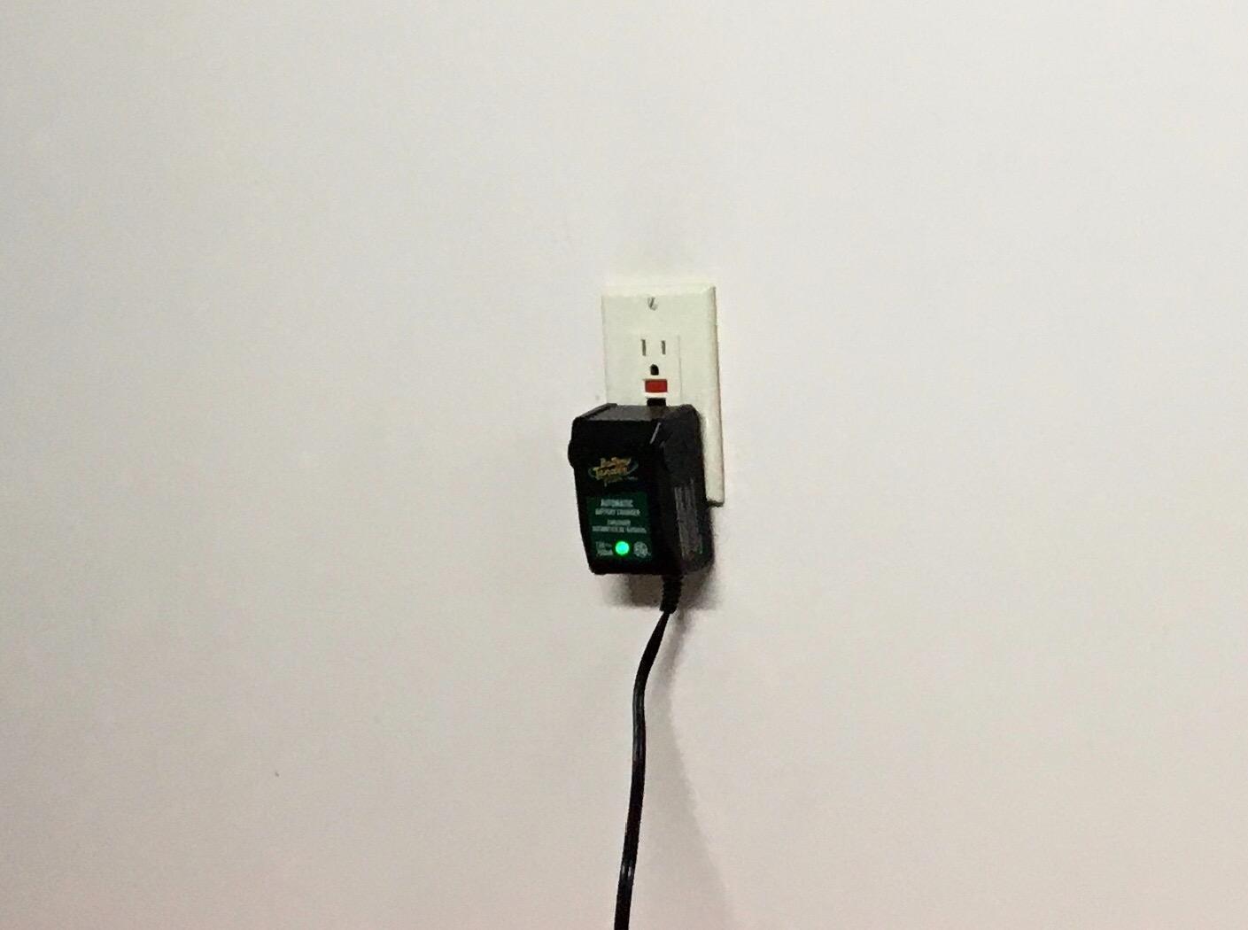 Battery Tender Junior 12V, 750mA Charger and Maintainer - Automatic 12V Powersports for Motorcycle, ATVs, and More (021-0123) customer photo 2