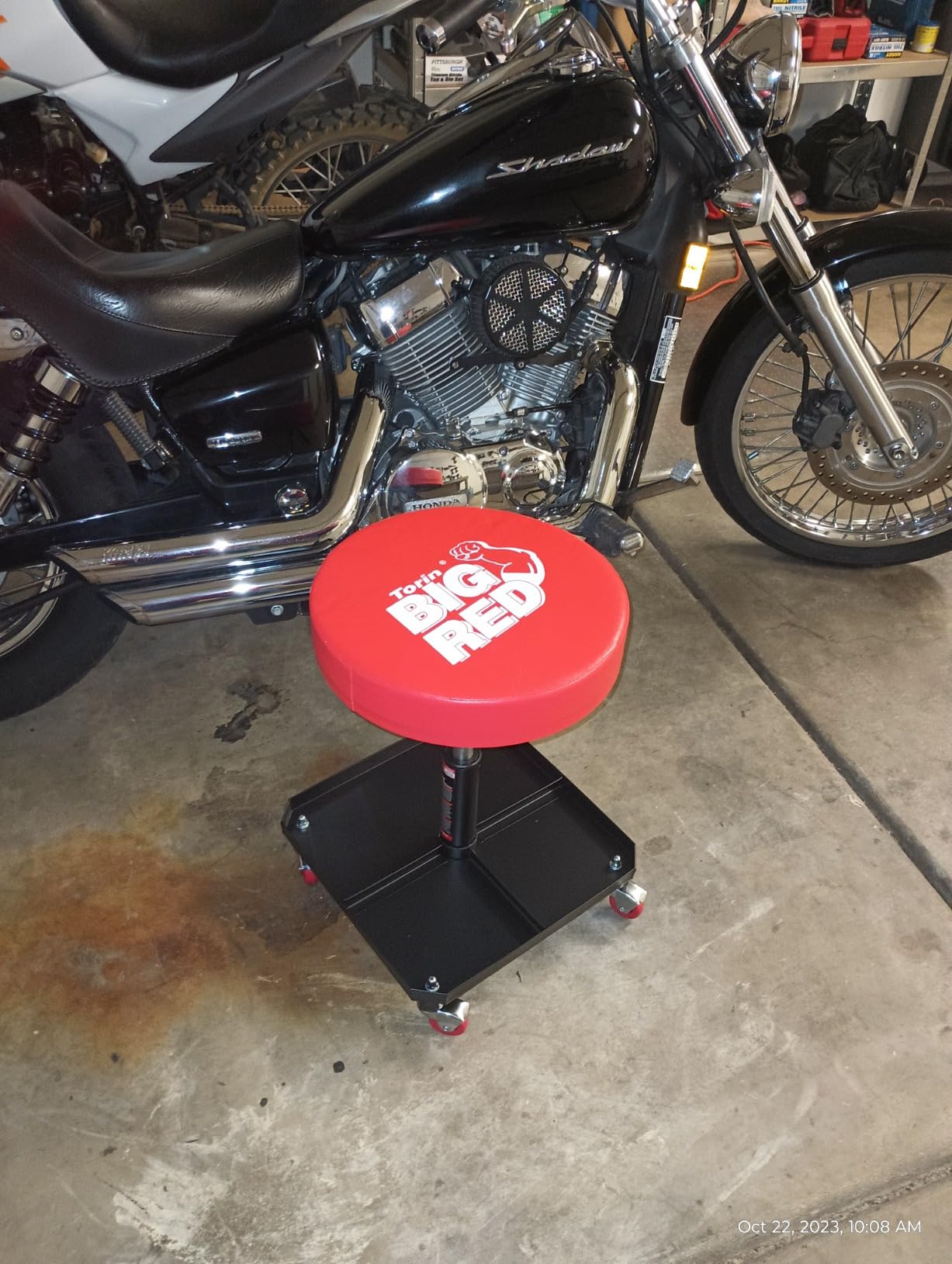 BIG RED TR6350 Torin Rolling Pneumatic Creeper Garage/Shop Seat: Padded Adjustable Mechanic Stool with Tool Tray Storage, Red Large customer photo 1