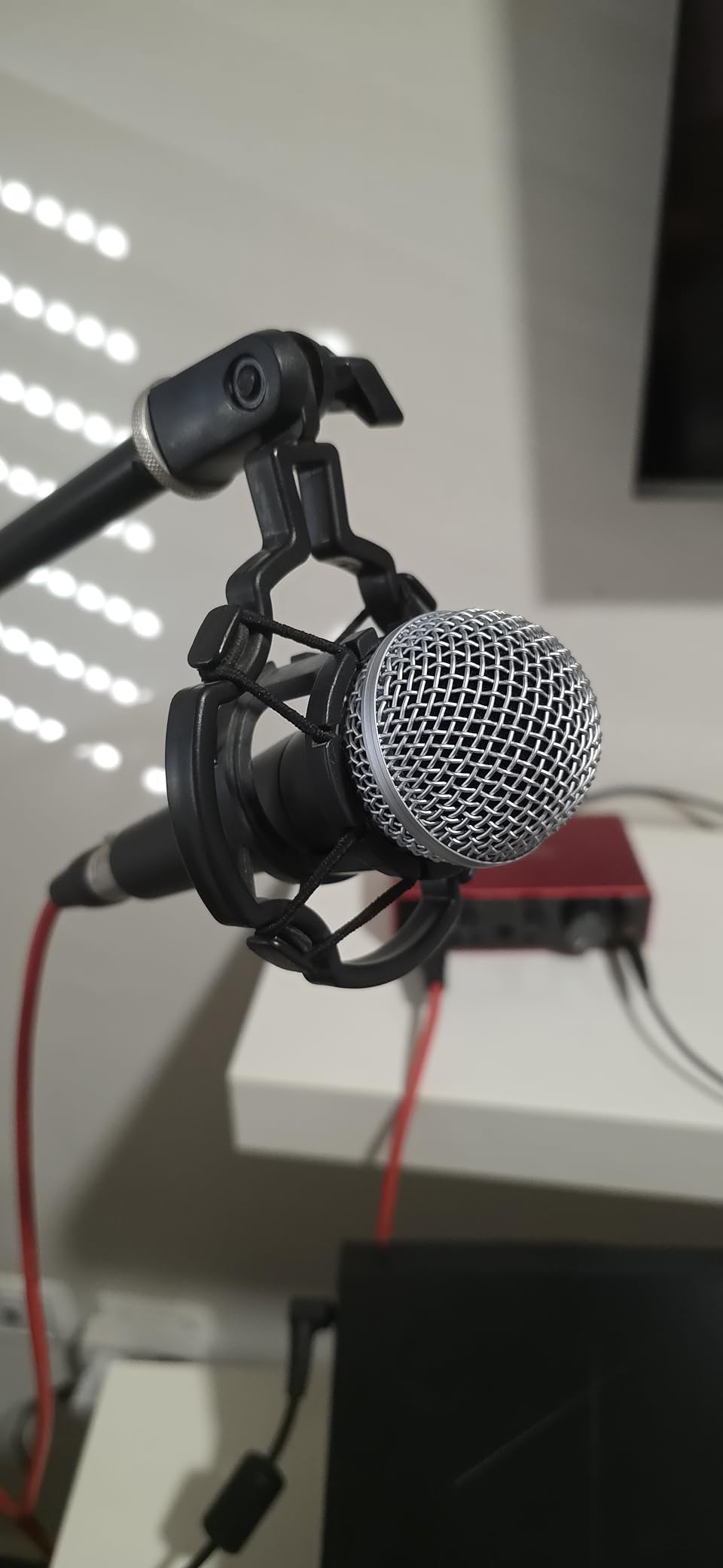 Shure SM58-LC Dynamic Vocal Microphone customer photo 2