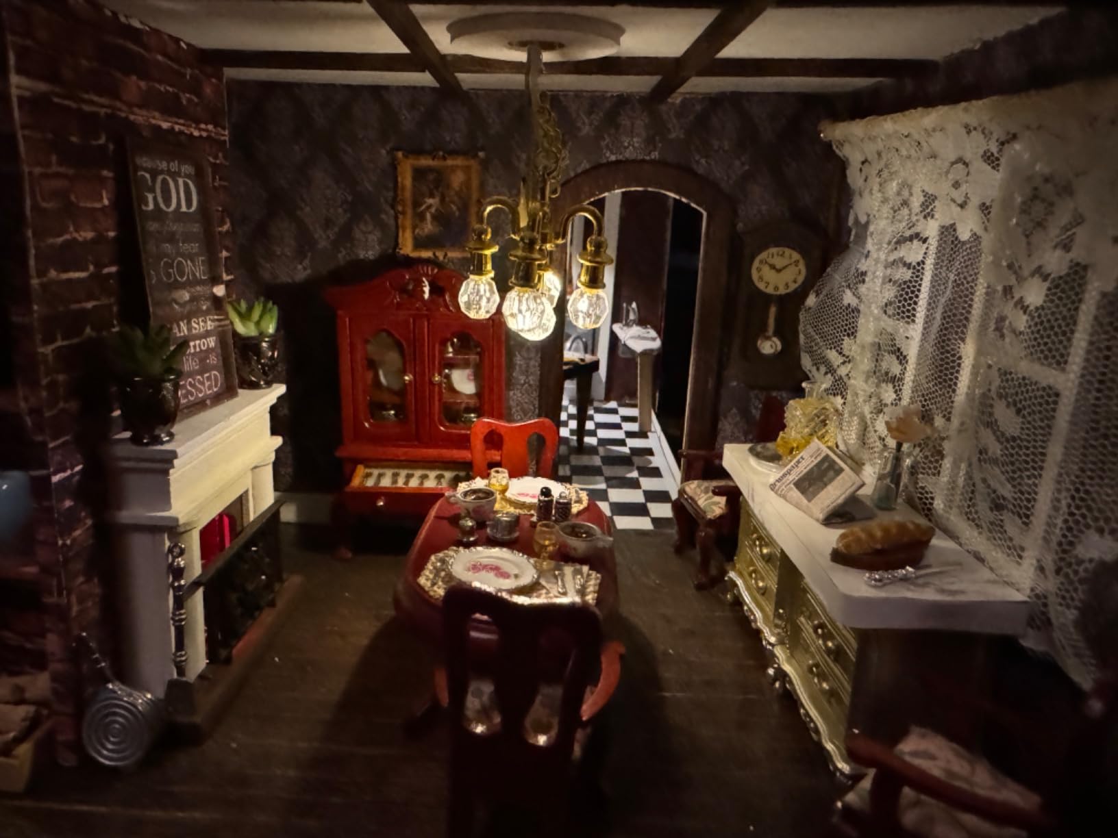 Greenleaf Fairfield Dollhouse Kit - 1/24 Scale customer photo 1