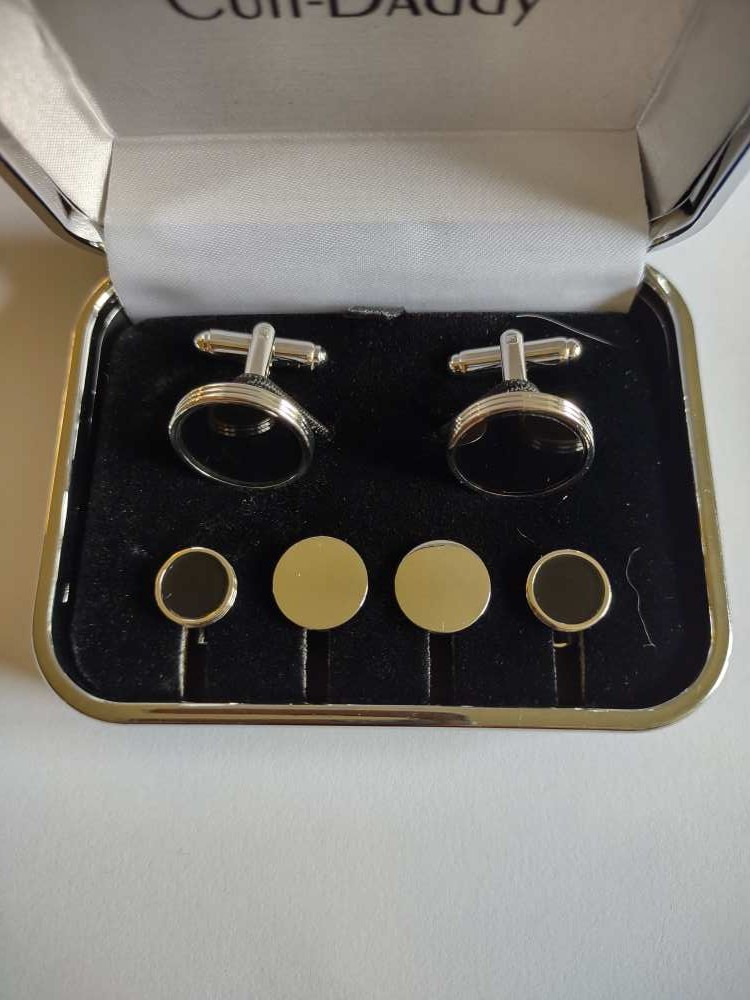 Men's Tuxedo Cufflinks and Studs Set - Genuine Black Onyx & Silver Tone Formal Jewelry - Wedding, Black Tie, Gala & Formal Dinner Accessories - Groomsmen Gift in Presentation Box customer photo 1