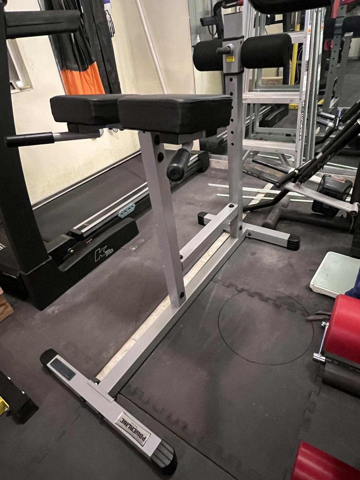 Body-Solid Back Hyperextension Machine for Lower Back Extension, Ab Crunch, Glutes and Hamstrings Exercise customer photo 2