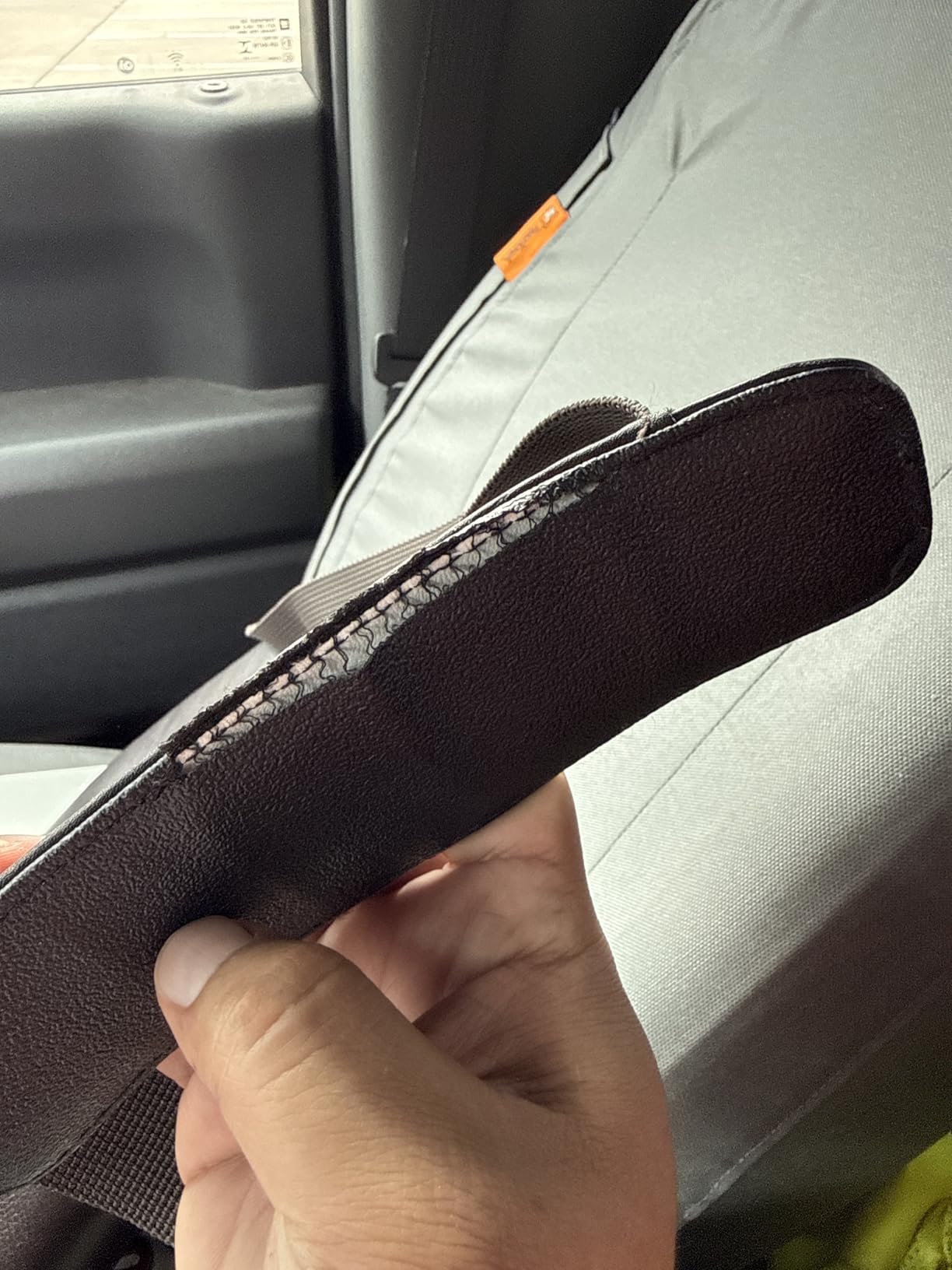 Kenneth Cole REACTION Colombian Leather Slim Single Compartment Laptop Briefcase customer photo 2