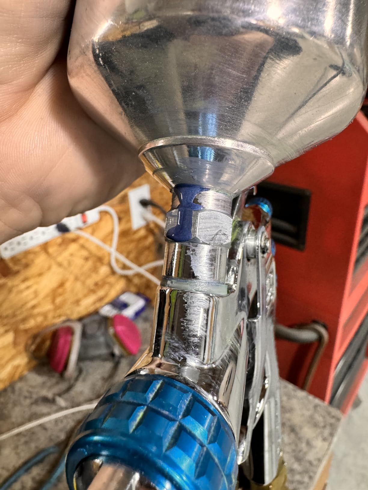 DeVilbiss 802405 StartingLine HVLP Detail and Touch-Up Gravity Spray Gun customer photo 2
