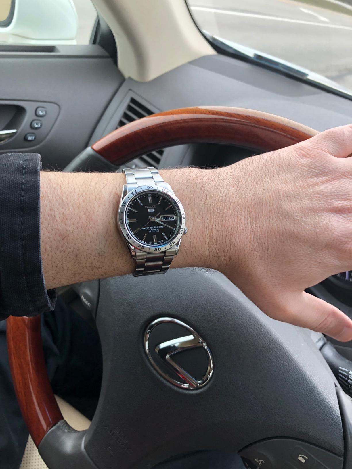 Seiko Men's Analogue Automatic Watch with Stainless Steel Bracelet - SNKE01K1, Black/Silver customer photo 2