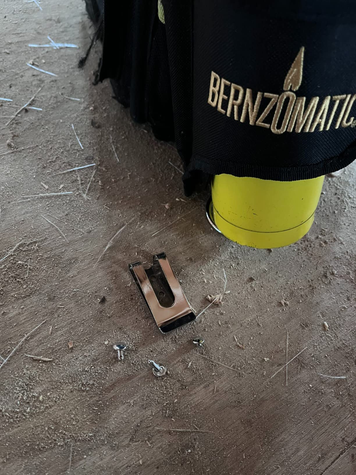 Bernzomatic BZ8250HT Reach Hose Torch, Trigger-Start Hose Torch with Included Holster For Fuel Canister, Red (8250 Reach Torch) customer photo 2