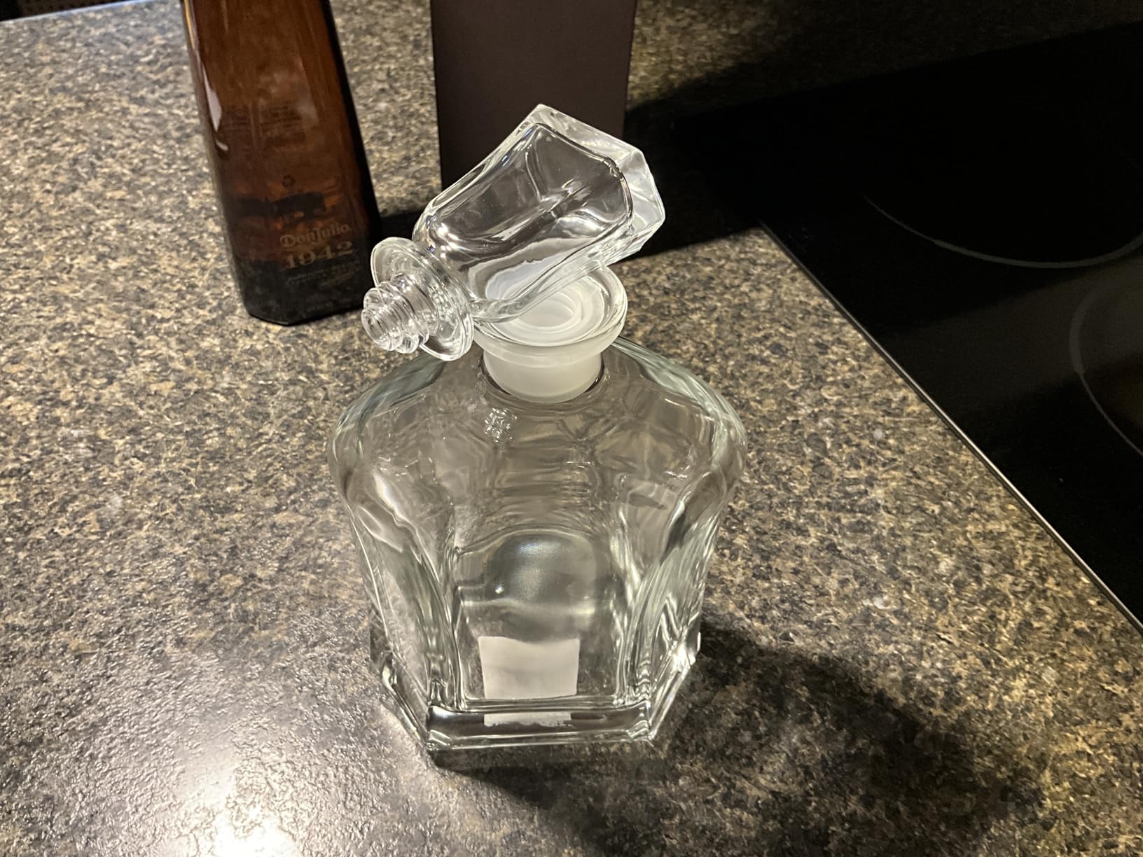 Bormioli Rocco Selecta Collection Whiskey Decanter - Sophisticated 33.75oz Diamond Decanter With Starburst Detailing - For Whiskey, Bourbon, Scotch & Liquor customer photo 2