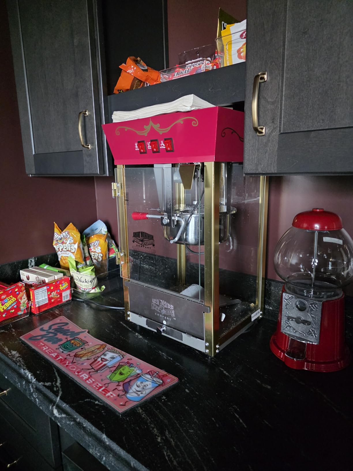 Great Northern Popcorn Matinee 8oz Popcorn Machine, Red | Vintage Style Popcorn Maker Machine with Stainless-Steel Kettle Popper, Reject Kernel Tray, Warming Light, and Accessories customer photo 1