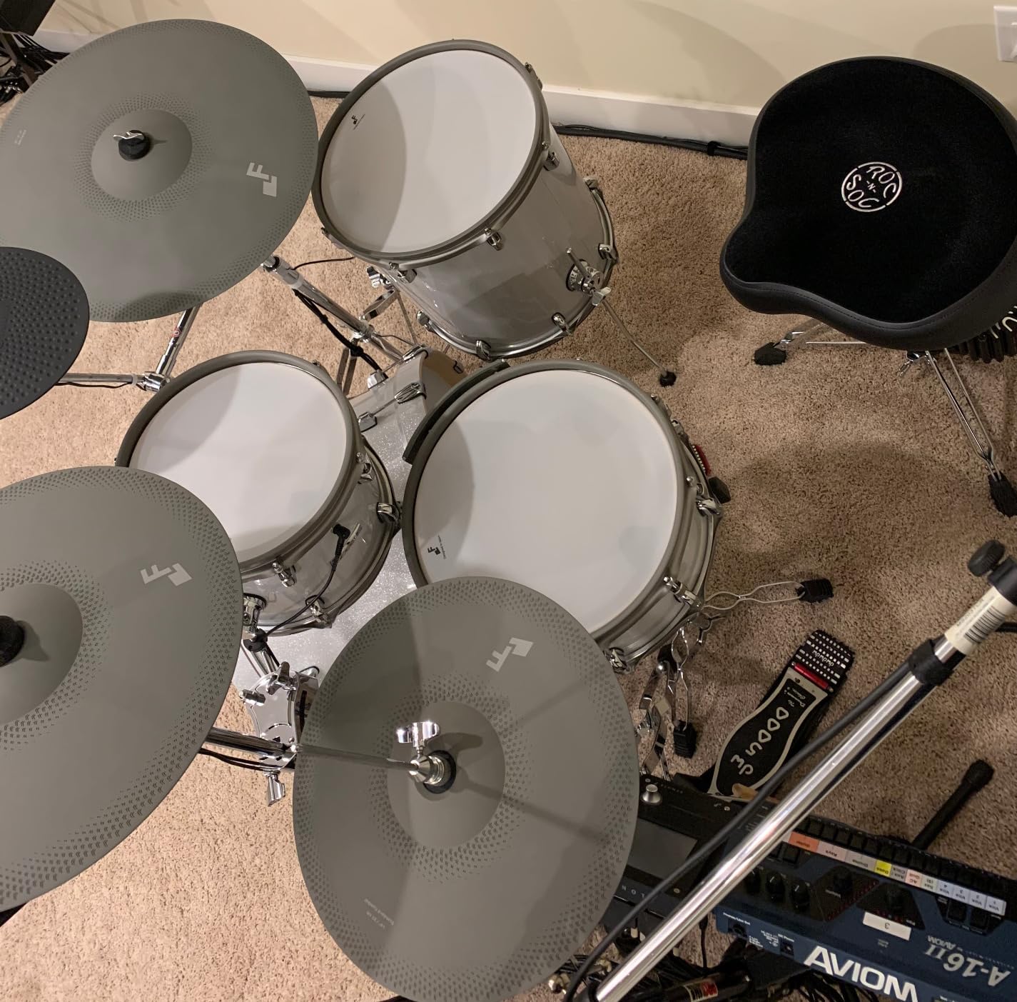 ROC-N-SOC Nitro Drum Throne with Original Saddle - Black customer photo 2