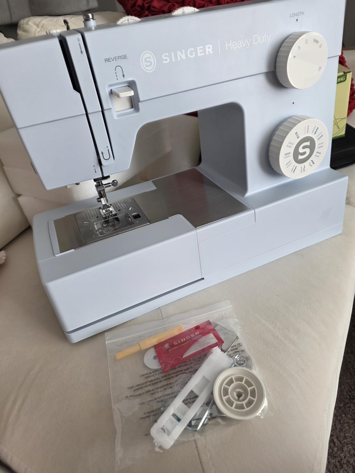 SINGER 4423 (Grey) High Speed Heavy Duty Sewing Machine with Accessory Kit | 23 stitches deliver 97 applications, 50% more power for denim and canvas, 1100 stitches/min, metal frame, 1-step buttonhole customer photo 1