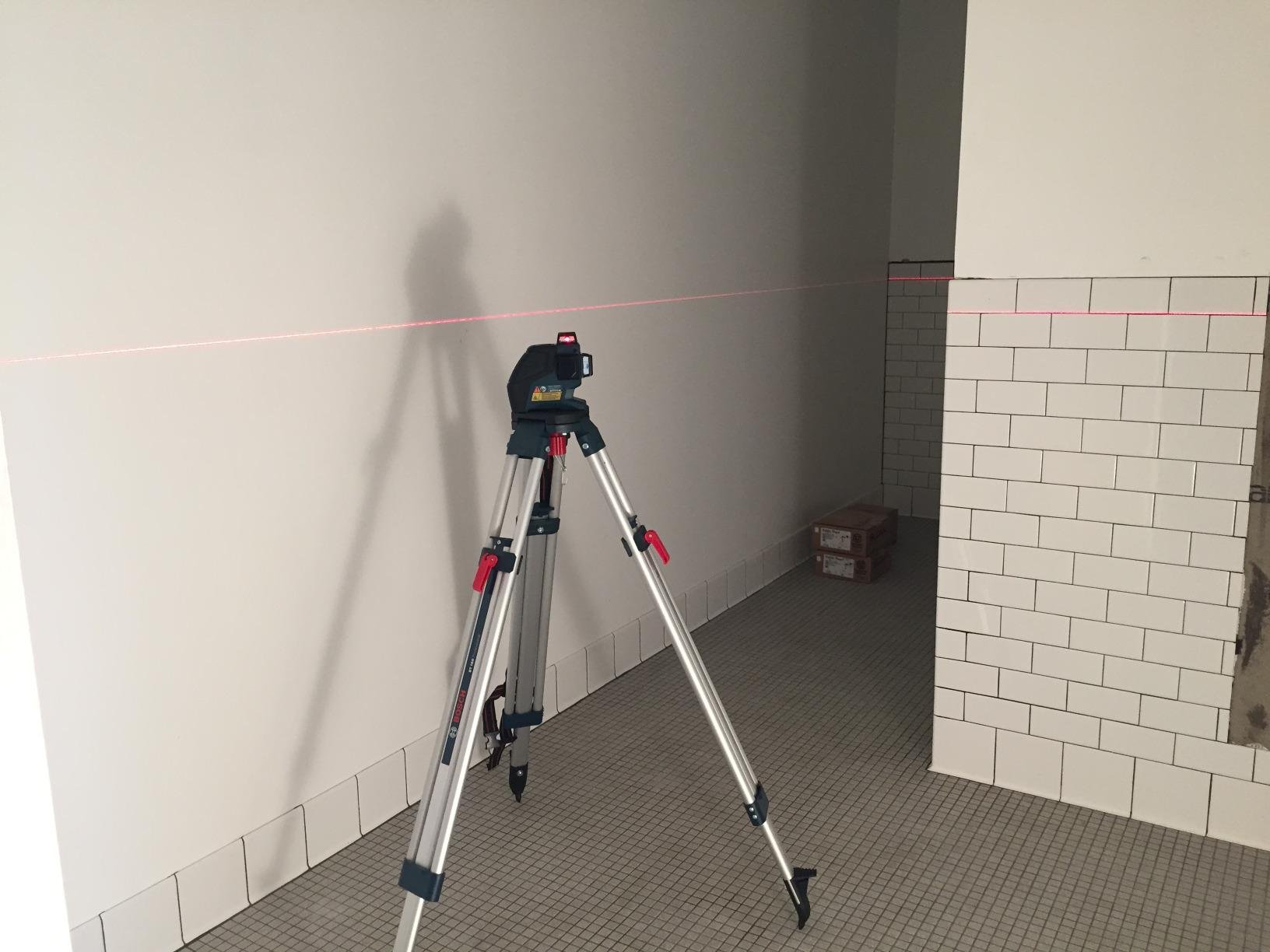 BOSCH BT160 63 in. Aluminum Contractor's Tripod customer photo 2