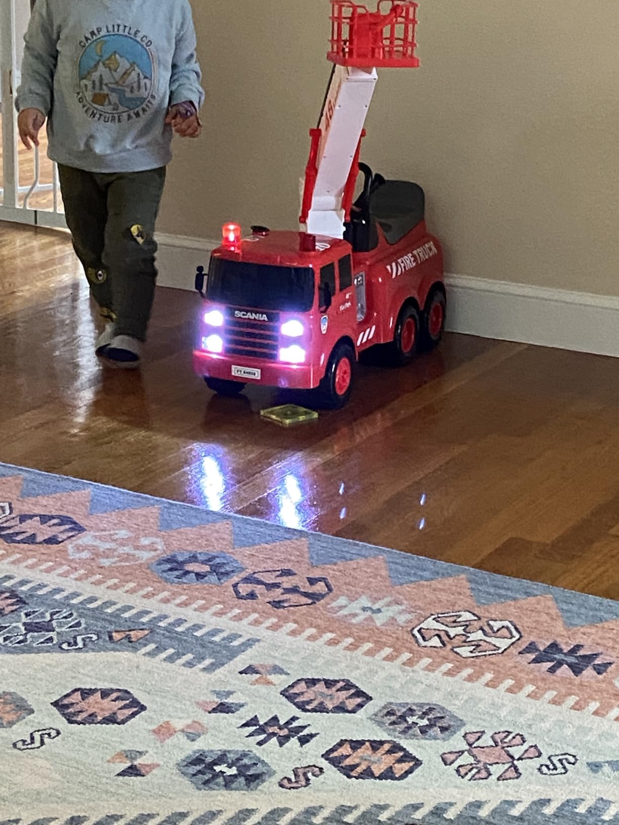 Skyteam Action Fire Engine Ride-On customer photo 1