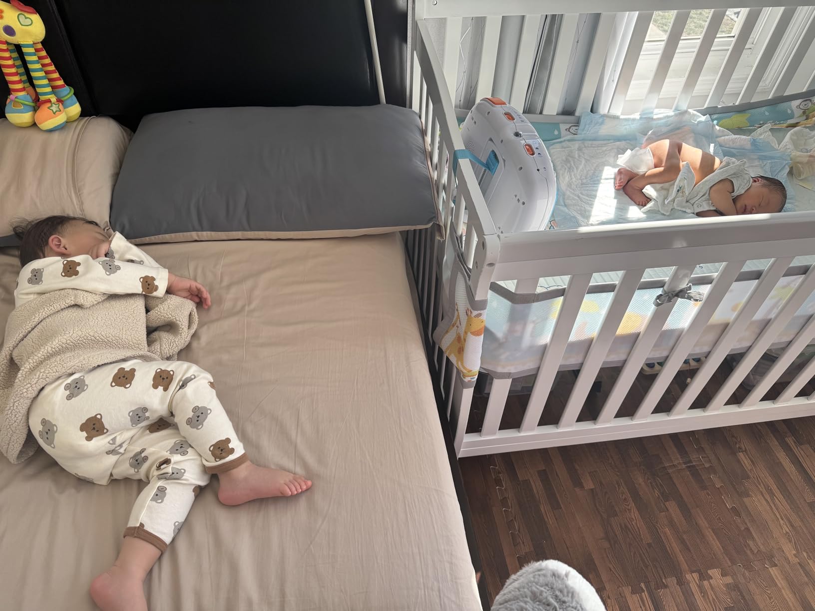 Dream On Me Ashton 4-in-1 Convertible Crib in White, Greenguard Gold, JPMA Certified customer photo 1