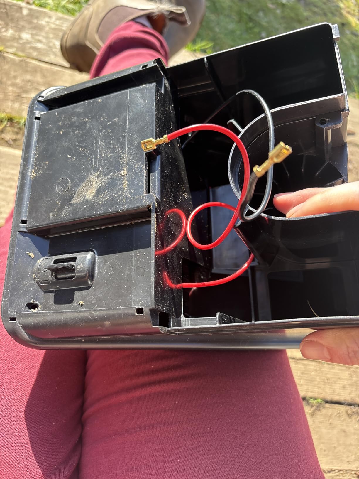 Zareba Solar Electric Fence Charger, 5 Mile Range Low Impedance Energizer | 360-Degree Rotation, T-Post Mounting Bracket, Rotational Grazing Fence Charger for Livestock & Cattle customer photo 2