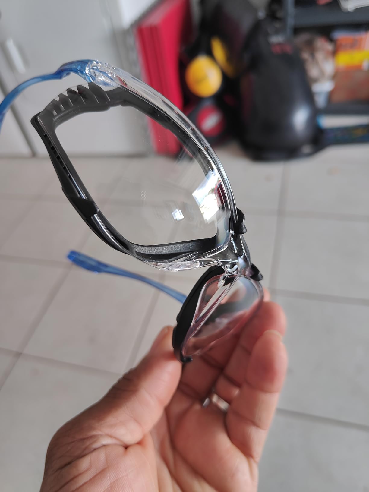 3M Safety Glasses, Virtua CCS, Anti-Fog Clear Lens, Blue Frame, ANSI Z87 | Corded Ear Plug Control System, Removable Foam Gasket, Pack of 1 customer photo 1