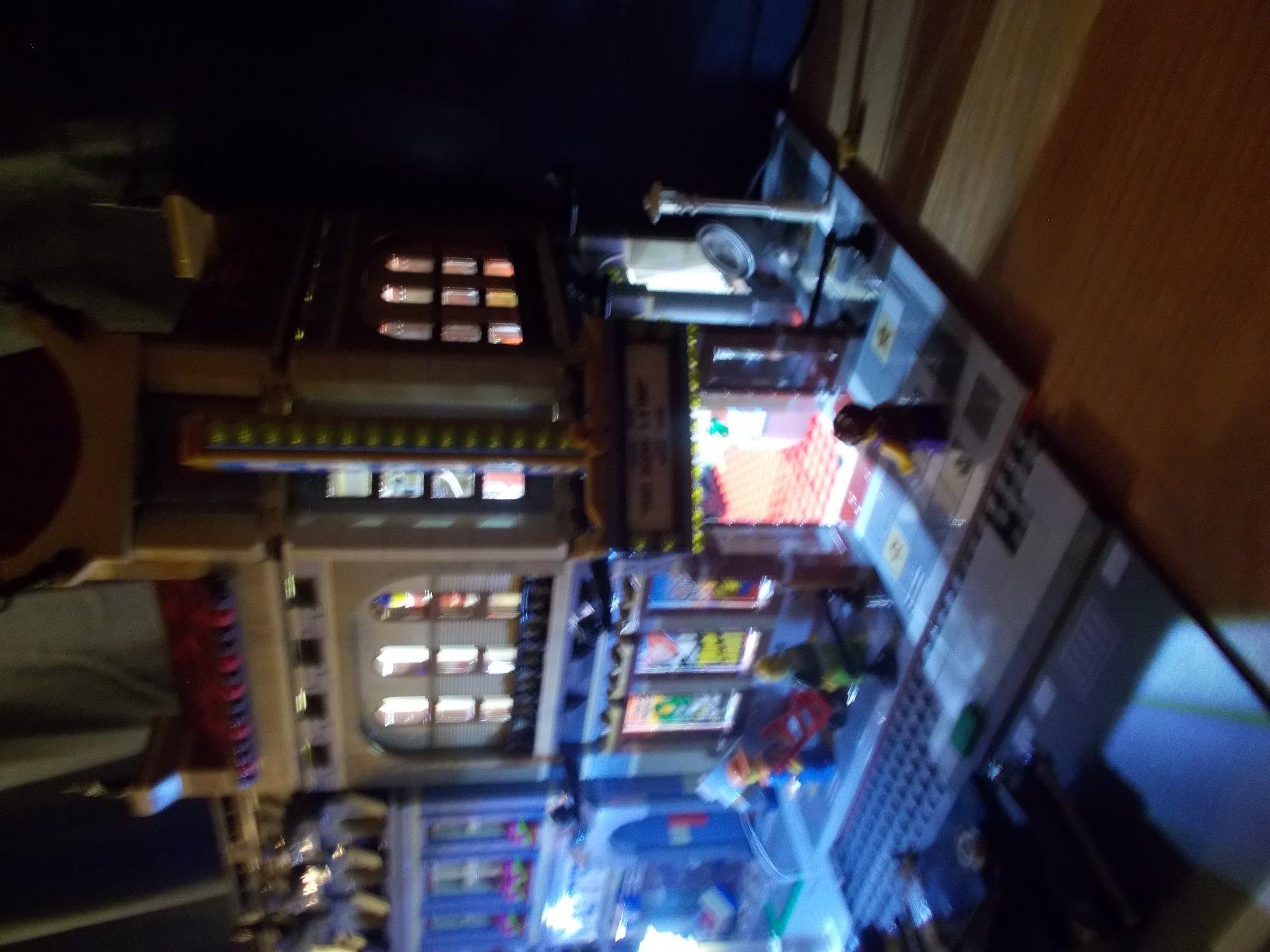LEGO Creator Expert 10232 Palace Cinema customer photo 1
