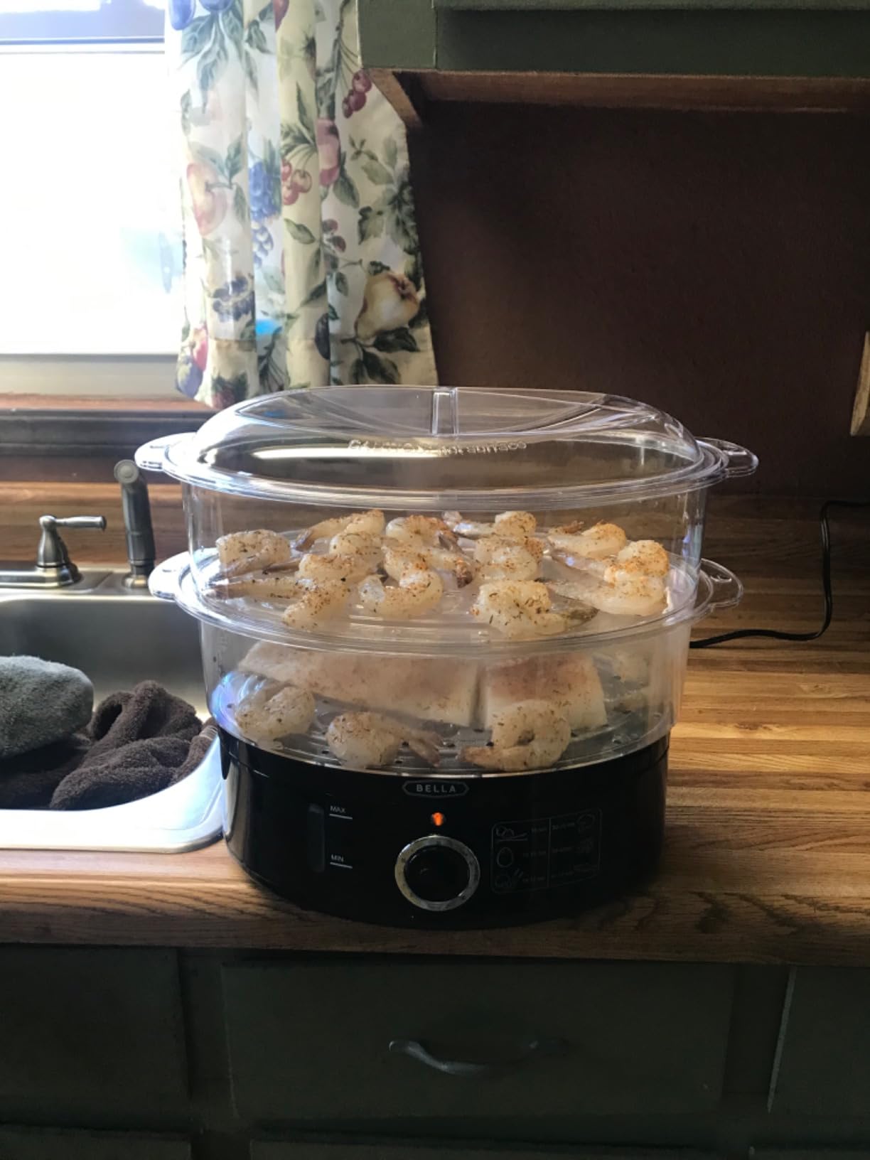 BELLA Two Tier Food Steamer with Stackable Baskets & Removable Base for Fast Simultaneous Cooking - Auto Shutoff & Boil Dry Protection, 7.4 QT, Black customer photo 2