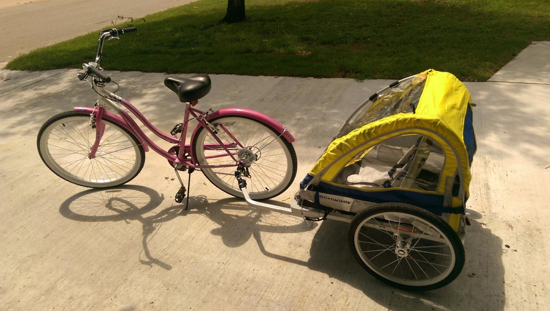 Schwinn Echo Child Bike Trailer, Max of 2 Children with Total Weight of 80 lbs., Canopy, 20-Inch Air-Filled Tires, Yellow/Grey customer photo 1