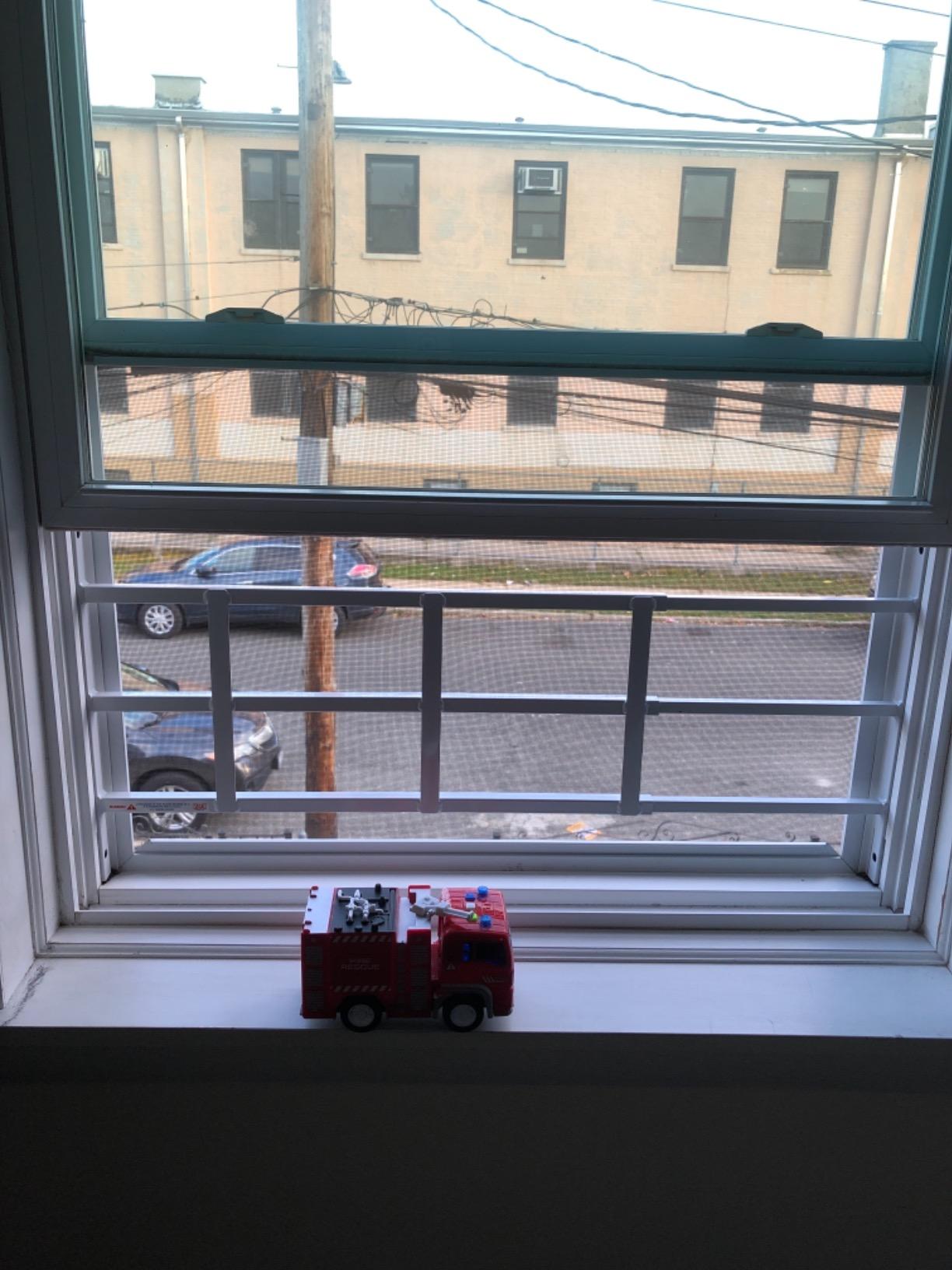 Segal S 4752 Fixed Window Guard - Adjustable Child Safety Window Guard Prevents Accidental Falls, Tamper Resistant Screws Included, Non-Egress, White, 23-1/2 to 38 In. W x 15-1/4 In. H (Single Pack) customer photo 2