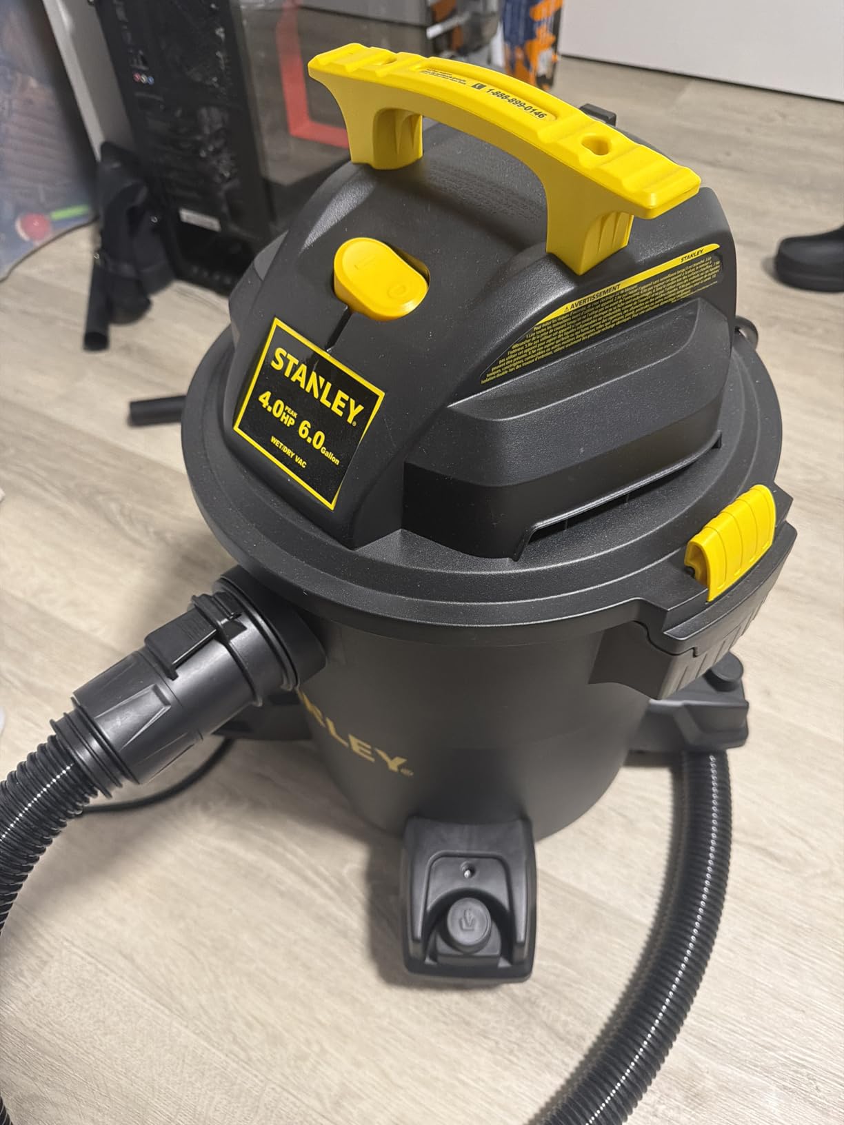 Stanley SL18116P Wet/Dry Vacuum, 6 Gallon, 4 Horsepower Black customer photo 1
