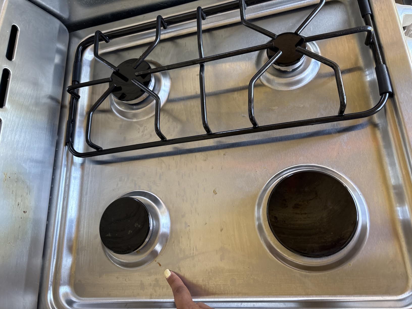 Avanti Compact Gas Range Oven, 4 Sealed Burners, 20-Inch, Stainless Steel | Avanti Compact Gas Range Oven, Freestanding with 4 Sealed Burners, Broiler with Pan, Storage Drawer, 20-Inch, Stainless Steel customer photo 1