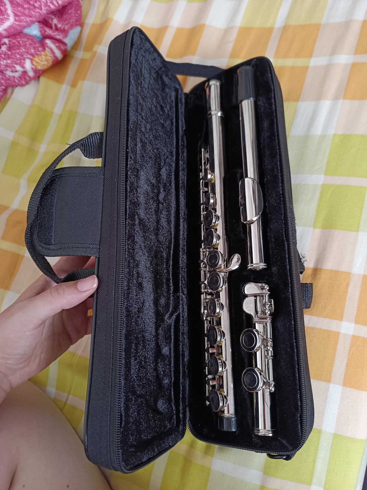 Glory Closed Hole C Flute With Case, Tuning Rod, Joint Grease and Cloth, Gloves, Nickel Siver customer photo 2