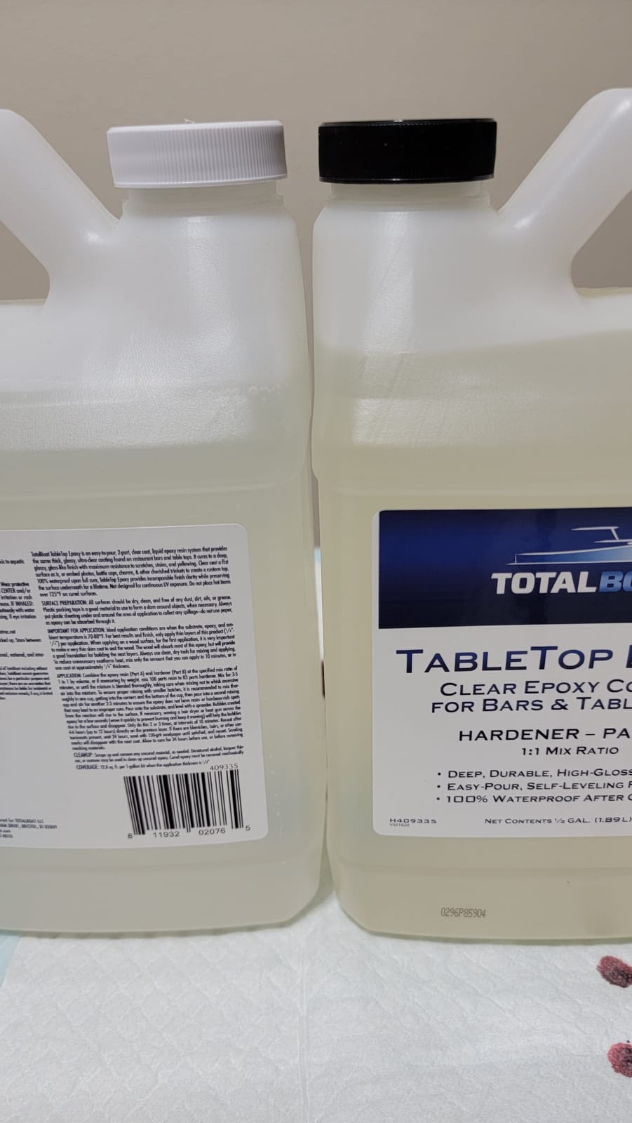 TotalBoat Table Top Epoxy Resin - 1 Gallon Kit for Bars and Countertops | Two-Part Epoxy Coating for Bars and Tables, Woodworking, and Resin Art; Clear, High Gloss; UV Resistant for Outdoor Use customer photo 2