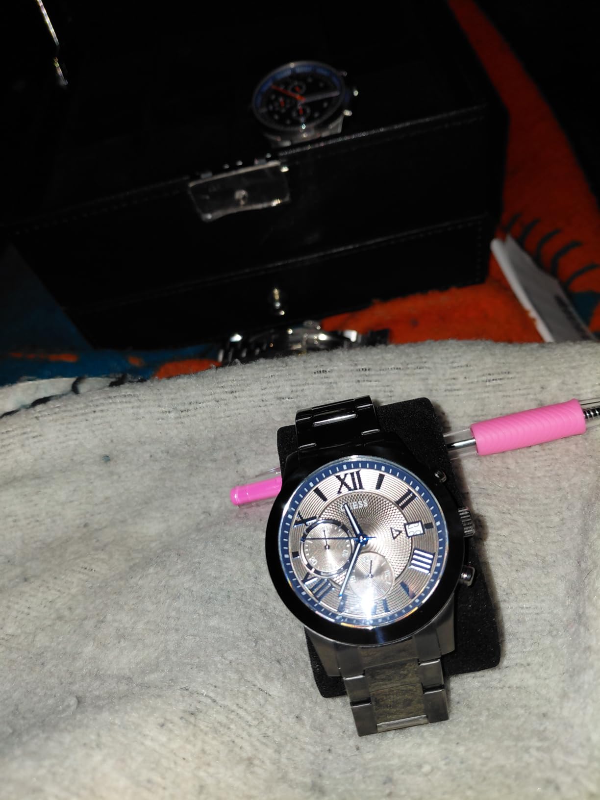 Guess Men's Analog Dress Watch| Stainless Steel Case| 50M Water Resistance customer photo 1