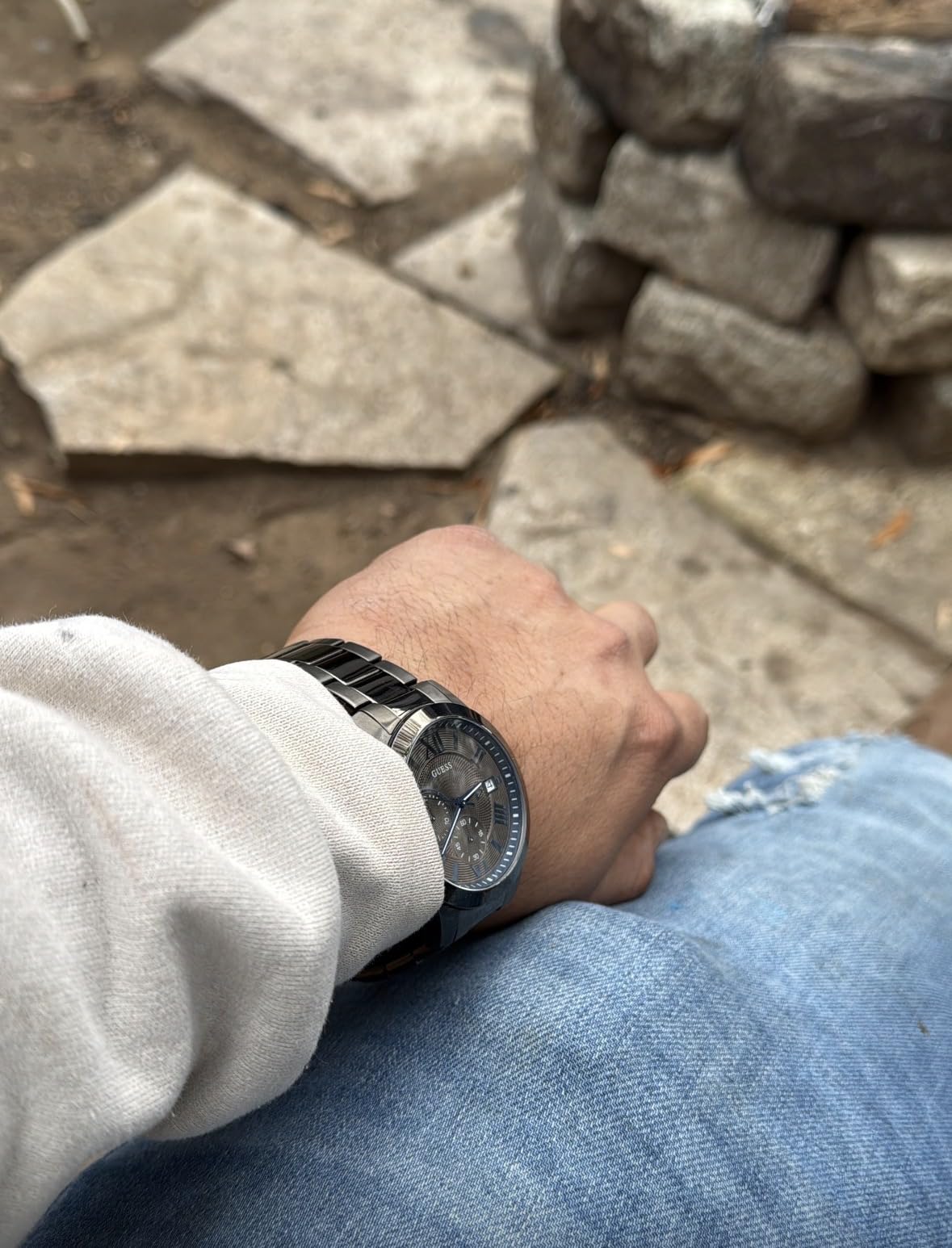 Guess Men's Analog Dress Watch| Stainless Steel Case| 50M Water Resistance customer photo 2