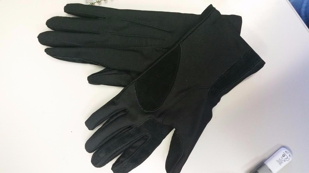 isotoner Women's Spandex Cold Weather Stretch Gloves With Warm Fleece Lining customer photo 1