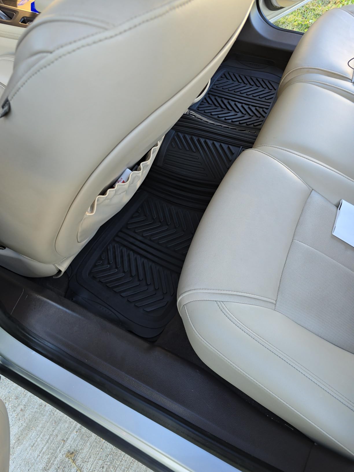Motor Trend FlexTough Performance All Weather Rubber Car Floor Mats - 3 Piece Floor Mats Automotive Liners for Cars Truck SUV, Heavy-Duty Waterproof (Black) customer photo 1