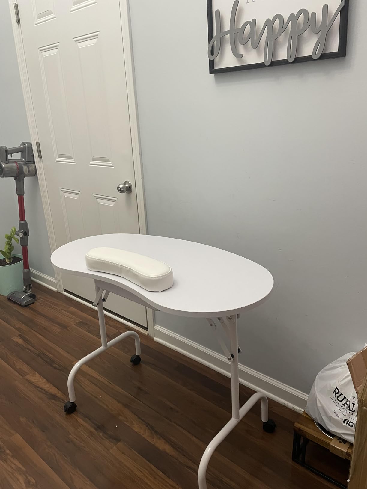 Yaheetech Portable Manicure Table Foldable Nail Desk with Drawer, Black | 37-inch workstation with large drawer, client wrist pad, controllable wheels plus carrying case for spa, salon or mobile use. customer photo 1
