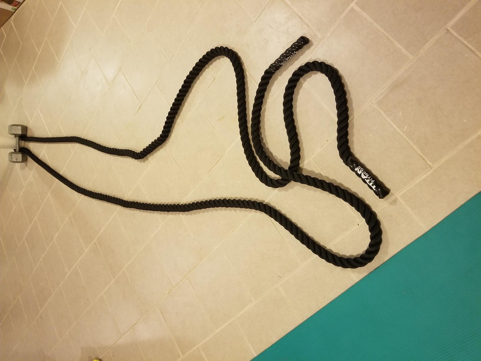 Titan Fitness Battle Rope 30ft x 1.5in, Poly Dacron Heavy Rope for Home Gym Conditioning Workouts, Cross-Train, Strength Training Exercises customer photo 2