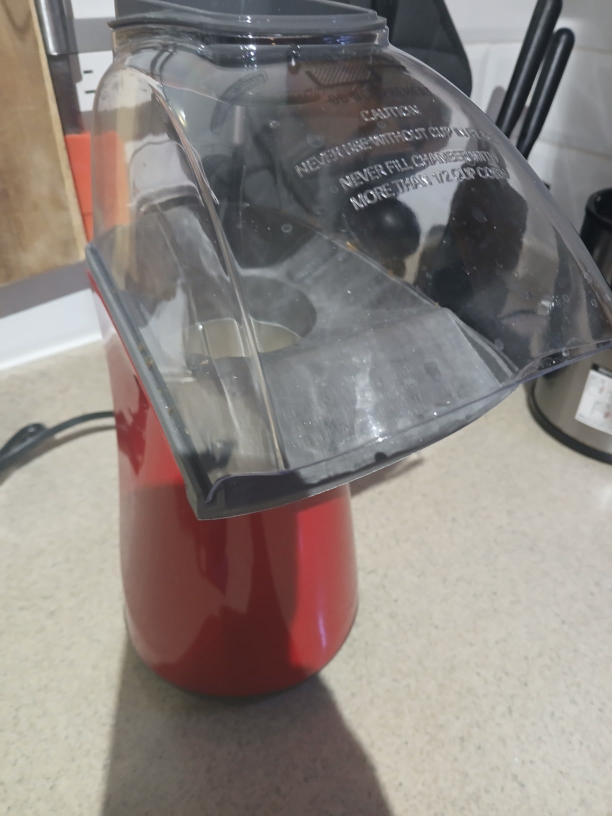 Presto 04863 PopLite Hot Air Popcorn Popper customer photo 2