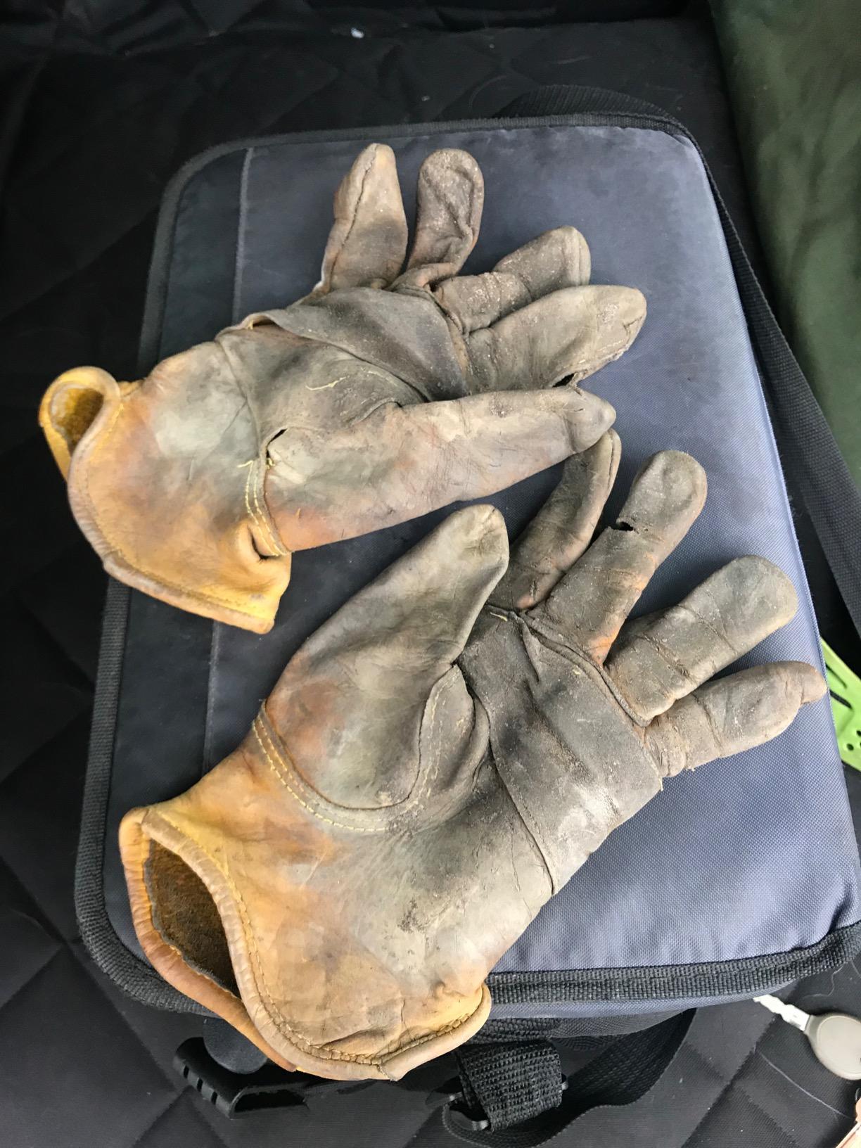 OZERO Leather Work Gloves for Men, Cowhide Reinforced Palm, Flexible Thumb | Heavy Duty Keystone Thumb Elastic Wrist for Gardening Yard customer photo 1