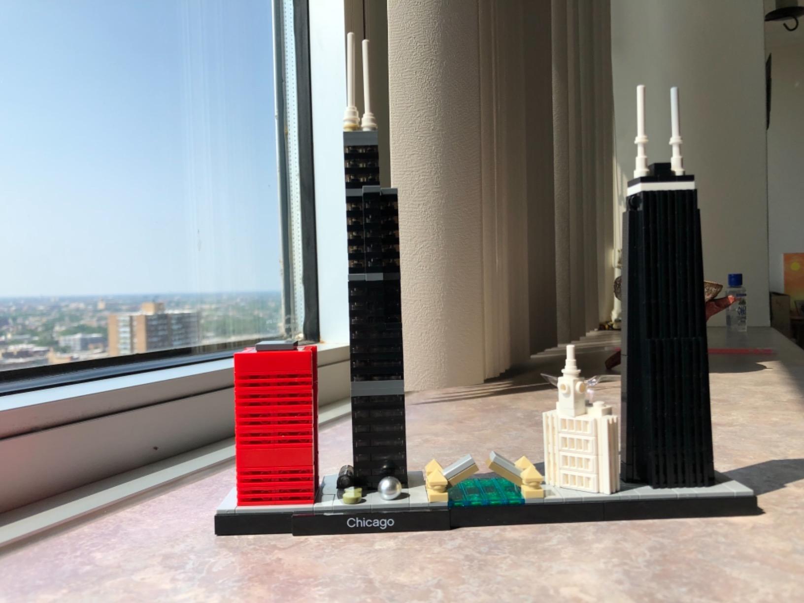 Architecture Chicago 21033 Skyline Building Blocks Set (444 Pieces) customer photo 1