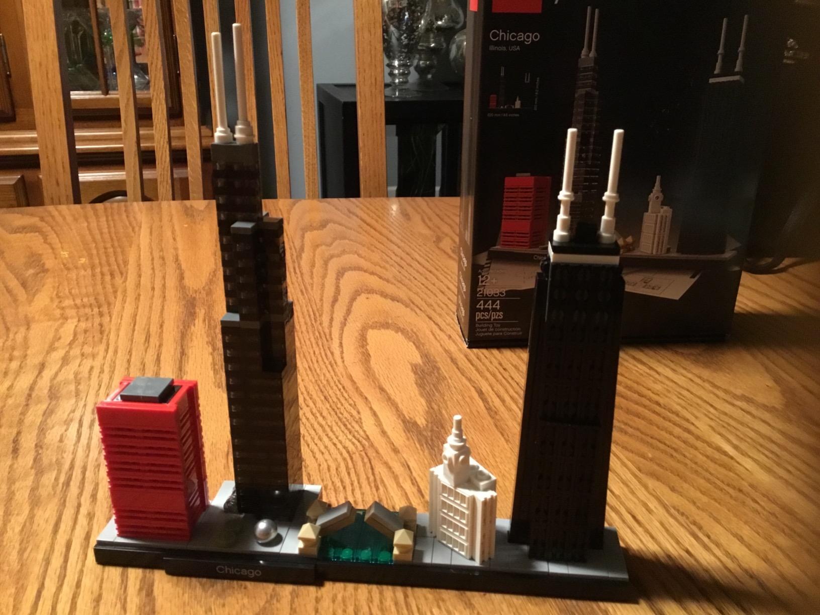 Architecture Chicago 21033 Skyline Building Blocks Set (444 Pieces) customer photo 2