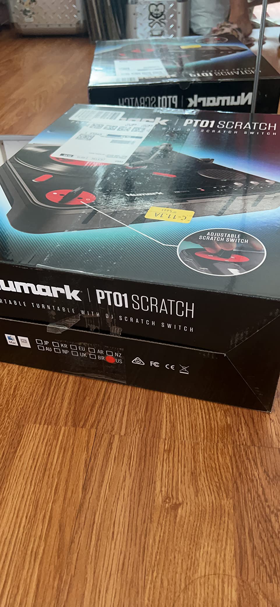 Numark PT01 Scratch DJ Turntable for Portablists With User Replaceable Scratch Switch, Built In Speaker, Power via Battery or AC Adapter, Three Speed RPM Selection and USB Connectivity customer photo 2
