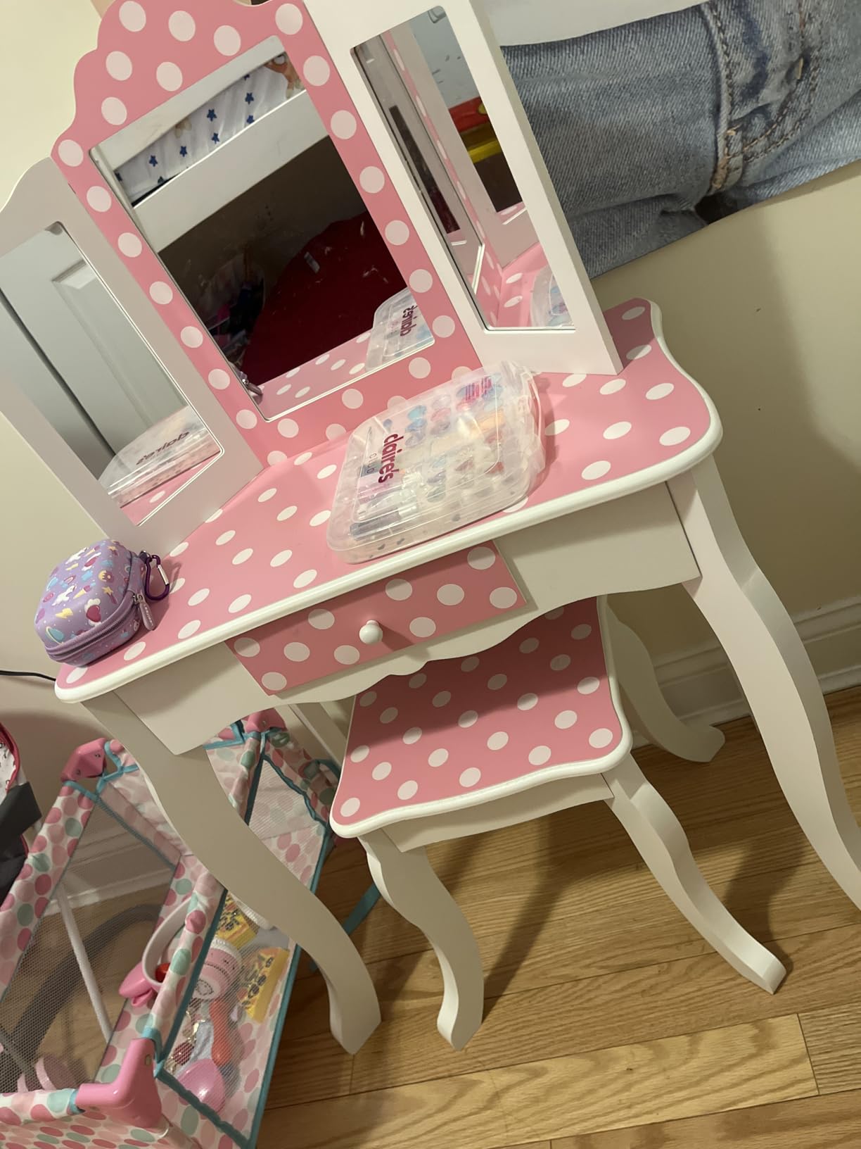 Teamson Kids Princess Gisele Polka Dot Print 2-Piece Kids Wooden Play Vanity Set with Vanity Table, Tri-Fold Mirror, Storage Drawer, and Matching Stool, White with White/Pink Polka Dot Accent customer photo 1