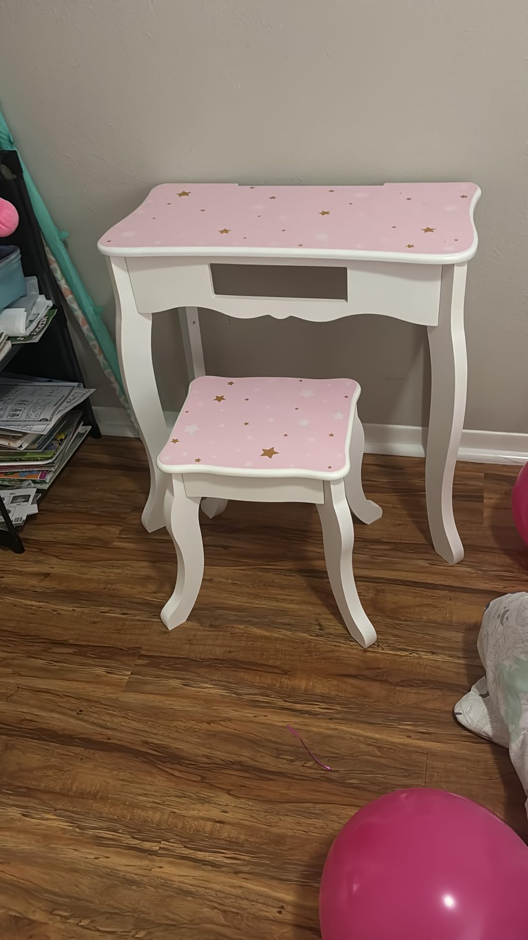 Teamson Kids Princess Gisele Polka Dot Print 2-Piece Kids Wooden Play Vanity Set with Vanity Table, Tri-Fold Mirror, Storage Drawer, and Matching Stool, White with White/Pink Polka Dot Accent customer photo 2