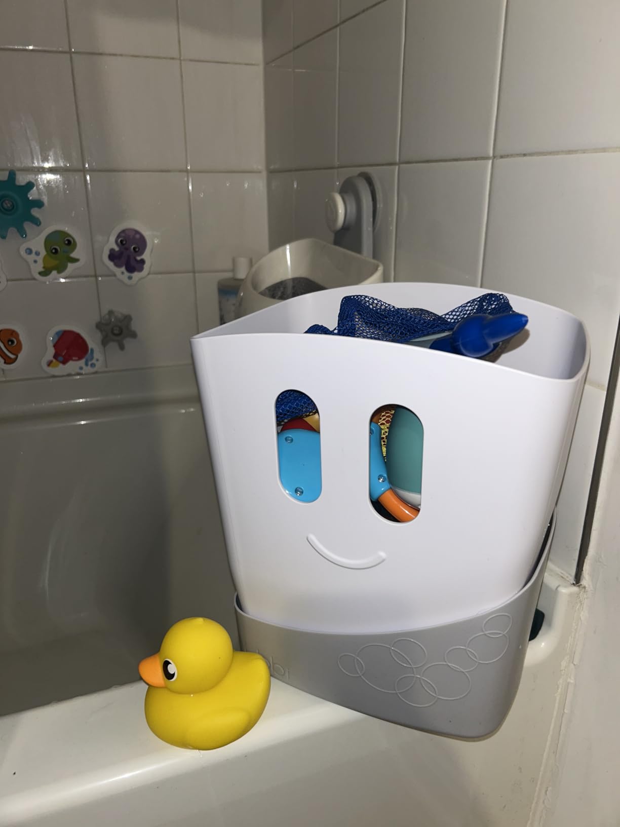 Ubbi Freestanding Bath Toy Organizer Bath Caddy with Removable Drying Rack Bin and Scoop for Toddlers and Baby, Gray customer photo 1