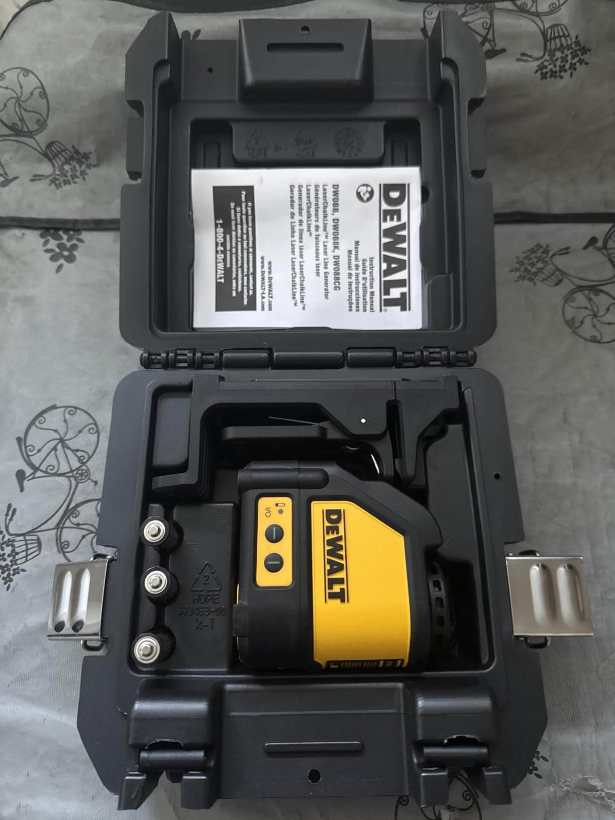 DEWALT Level, Cross Line Laser, Green (DW088CG) customer photo 1