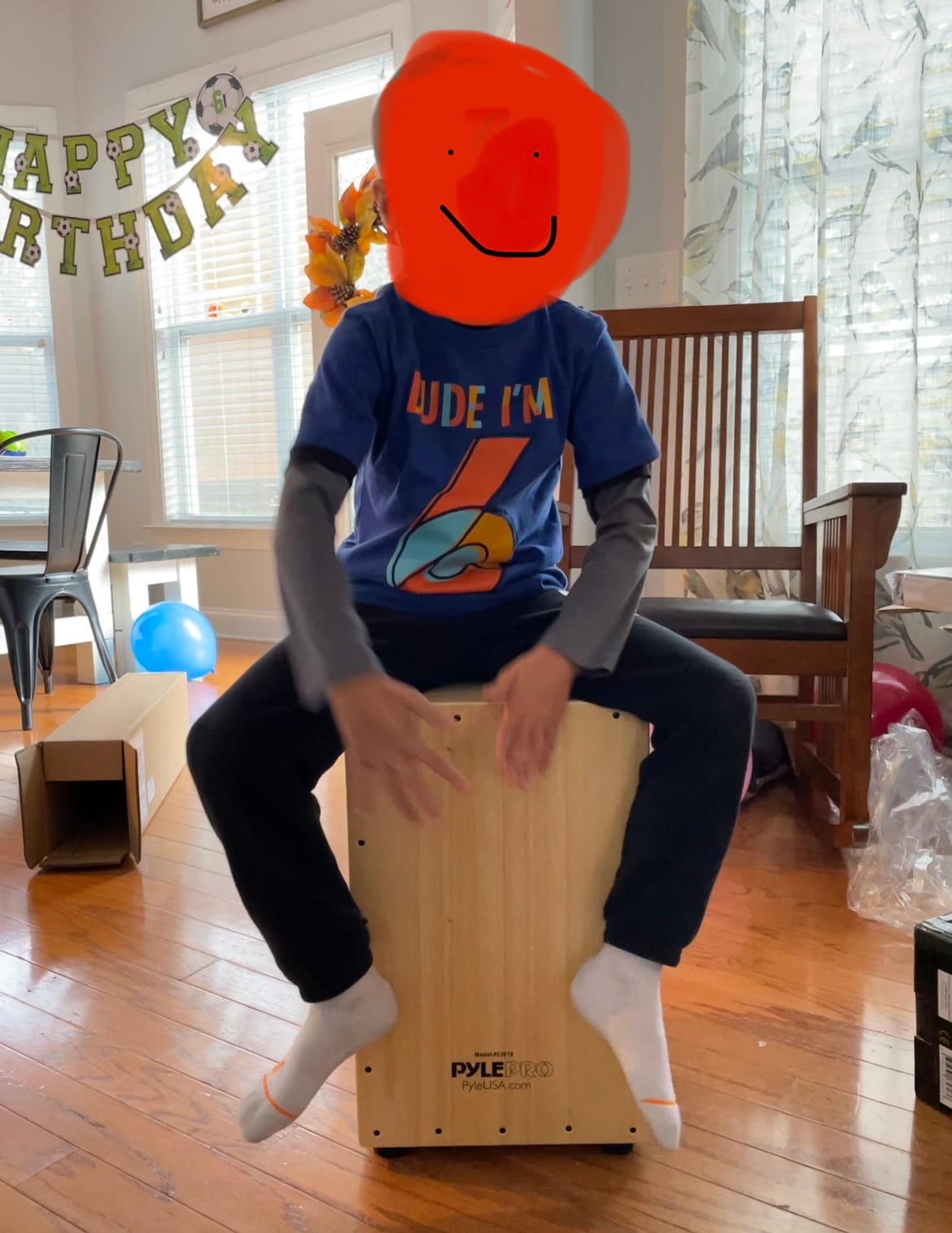 Pyle Jam - Wooden Cajon - Handcrafted Stringed Lightweight Percussion Box With Internal Guitar Strings, Rubber Capped Feet, Suitable For All Ages customer photo 2