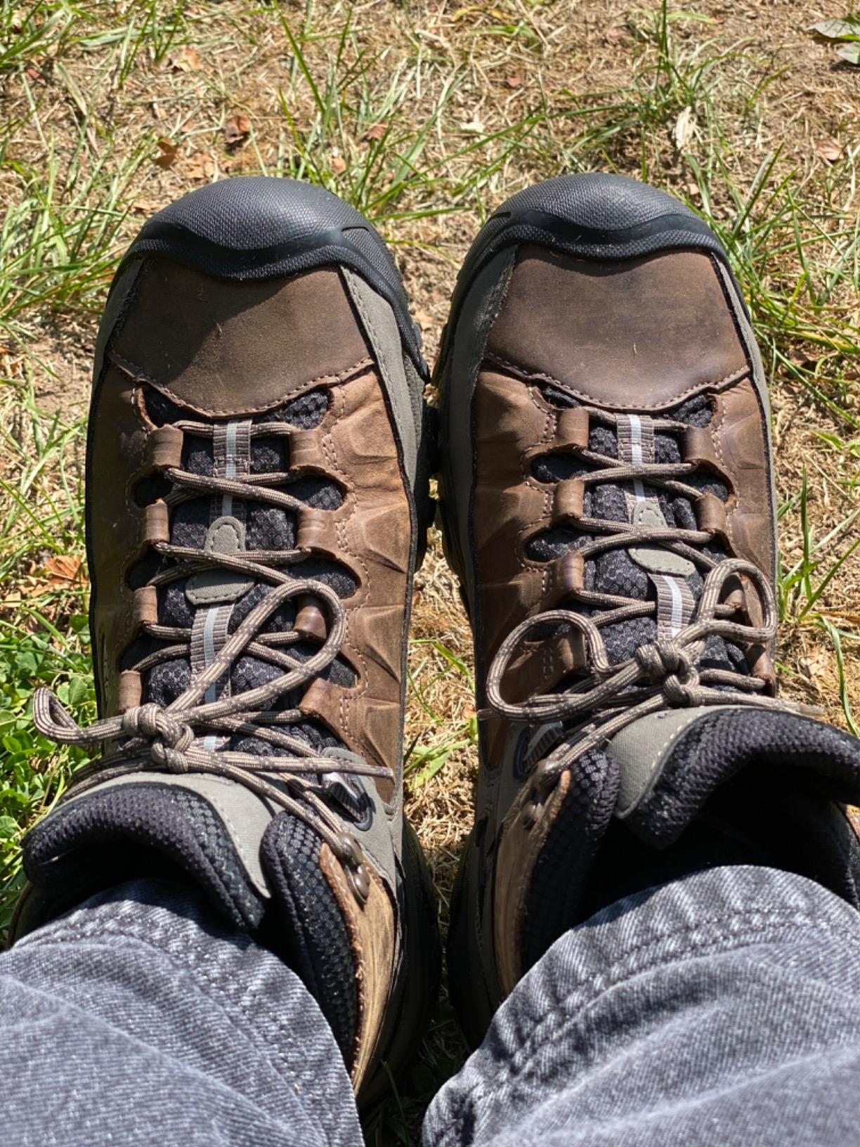 KEEN Men's Targhee III Mid Height Waterproof Hiking Boot customer photo 1